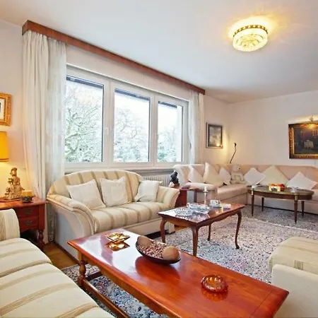 Id 4520 - Private * Hannover